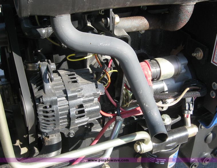 image for item 6566 2005 New Holland TC33DA MFWD tractor