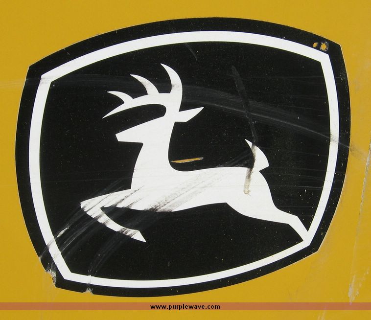 image for item 6567 2006 John Deere 325 skid steer