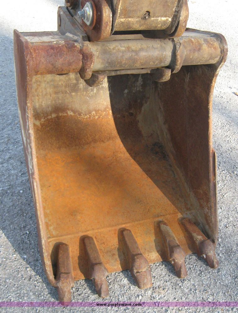 image for item 6568 2004 Terex HR42 track excavator