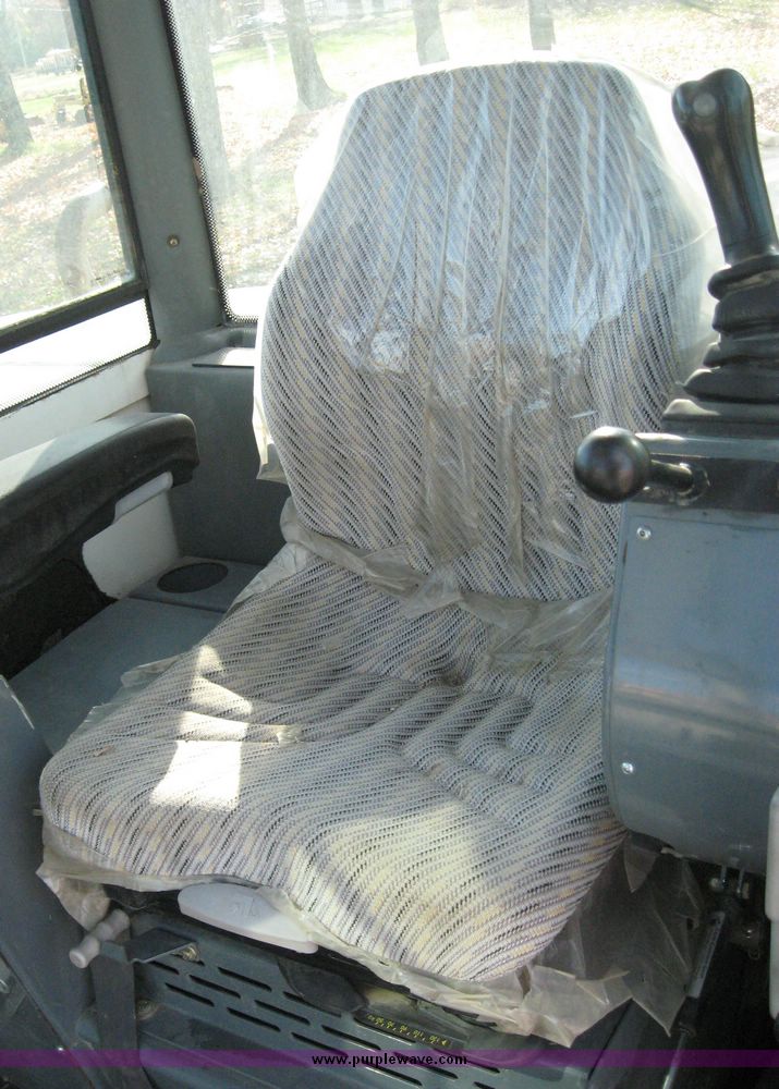 image for item 6568 2004 Terex HR42 track excavator