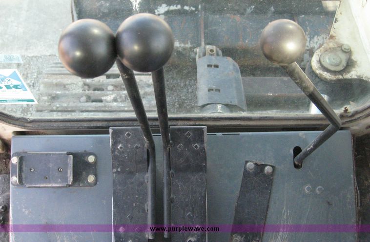 image for item 6568 2004 Terex HR42 track excavator