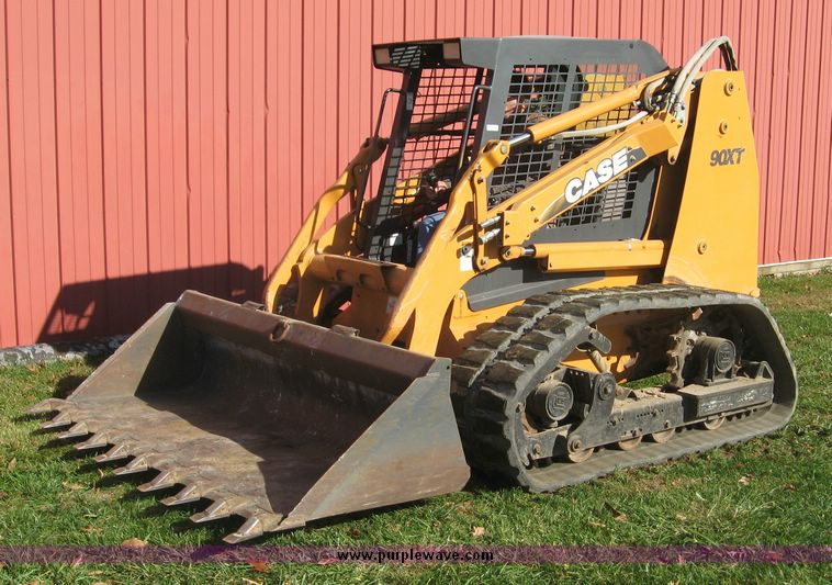 image for item 6601 2003 Case 90XT track skid steer