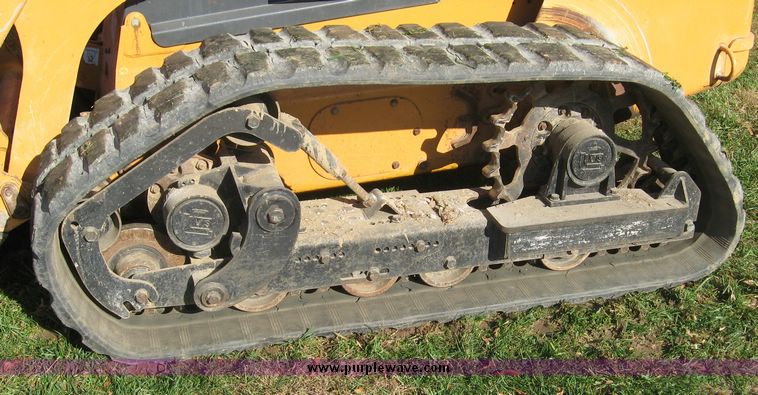 image for item 6601 2003 Case 90XT track skid steer