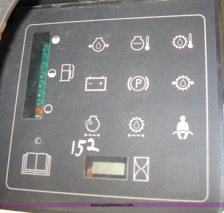 image for item 6601 2003 Case 90XT track skid steer