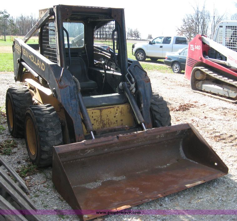 image for item 6602 1999 New Holland LX865 skid steer