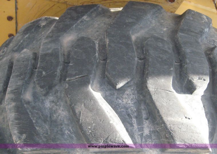 image for item 6602 1999 New Holland LX865 skid steer