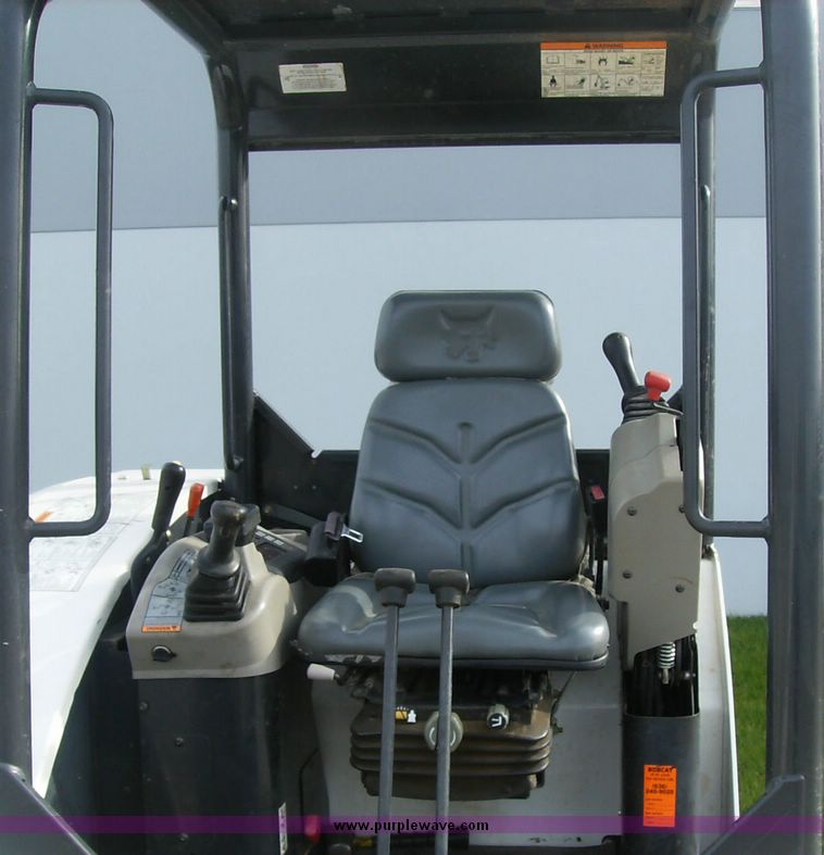 image for item 6604 2006 Bobcat 331E compact track excavator
