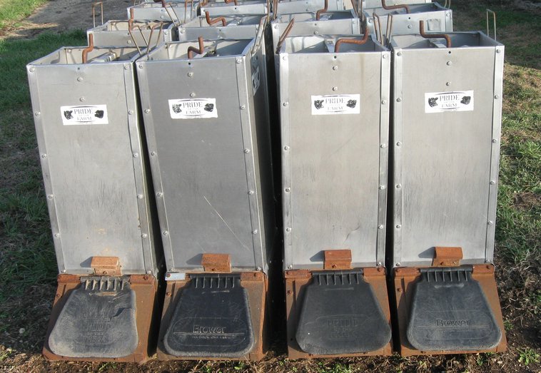 5 Pride Of Farm Stainless Steel Single Hog Feeders Item