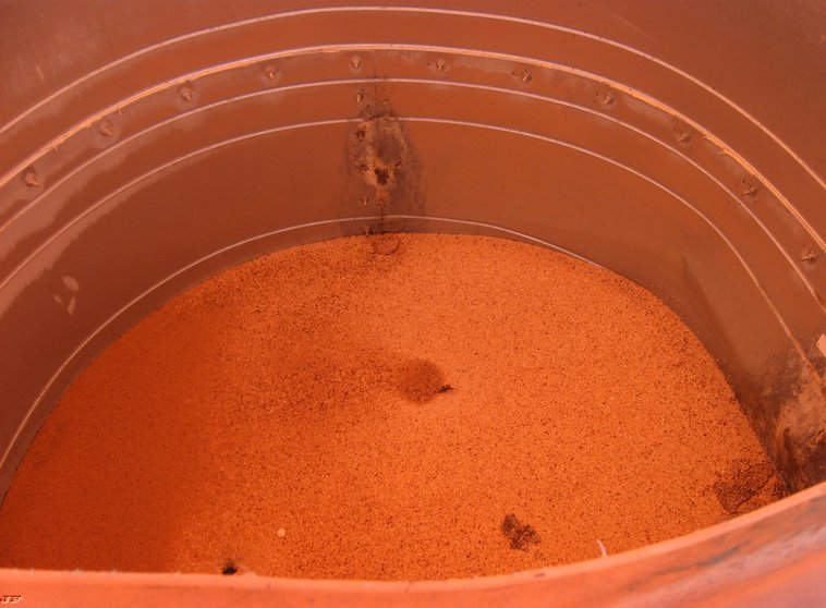 image for item 3071 (2) Big Sioux oscillating hog feeders