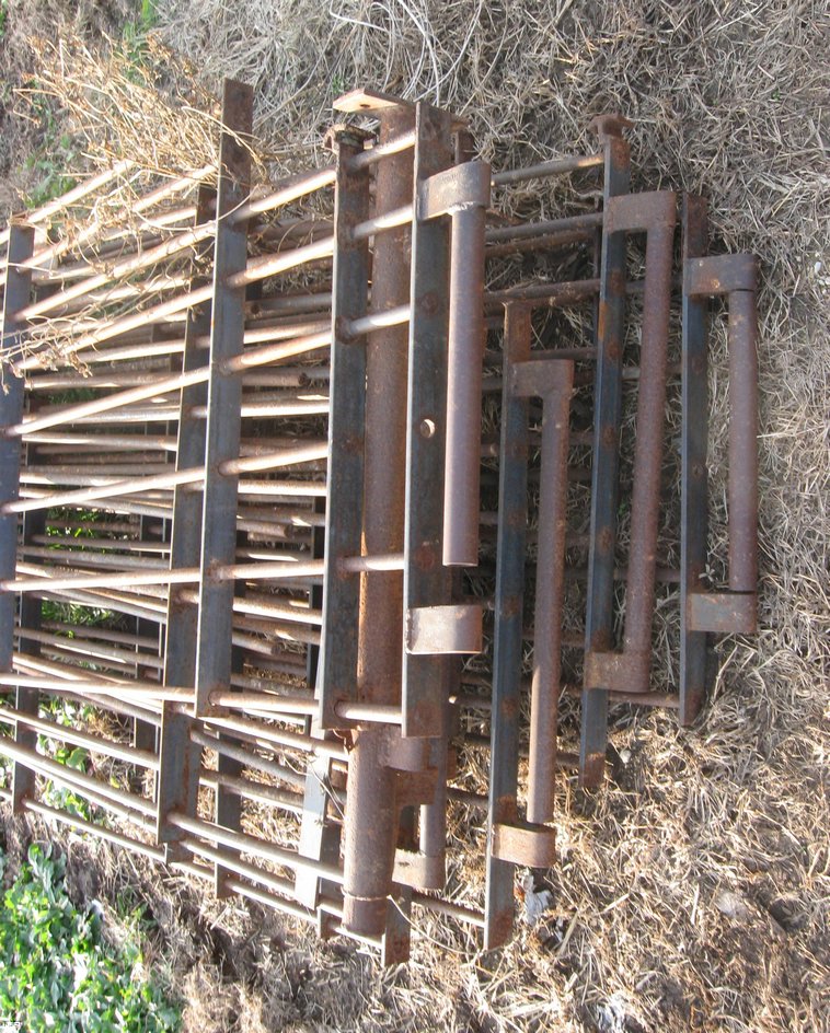 image for item 3080 Assorted used solid rod hog panels