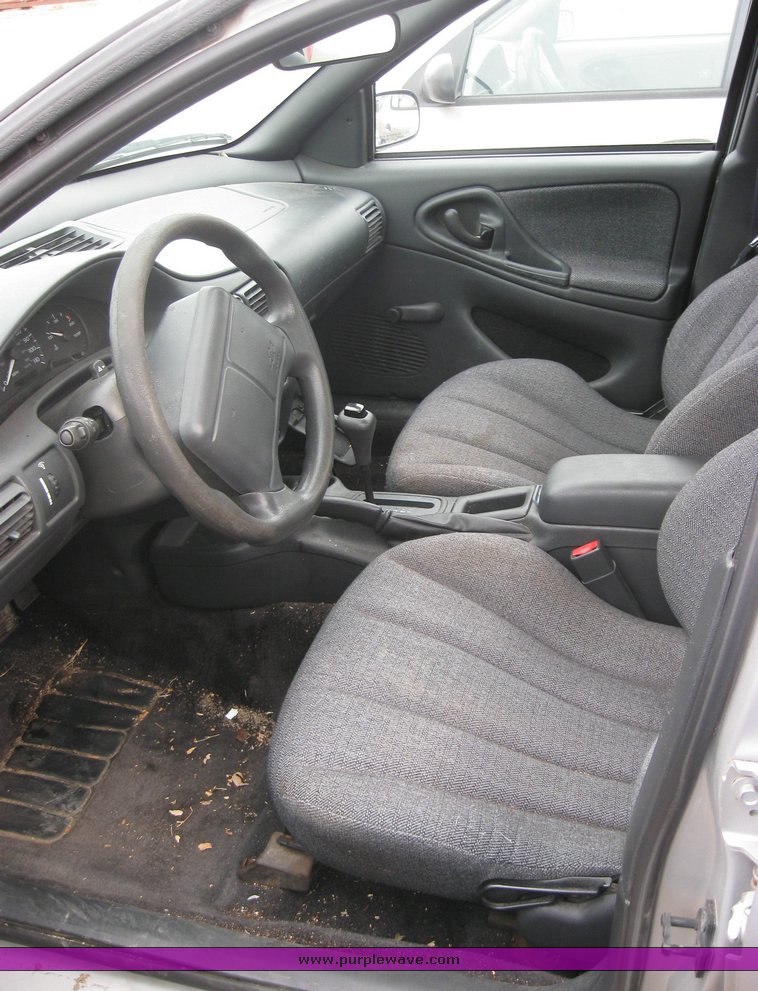 image for item 3451 2000 Chevrolet Cavalier