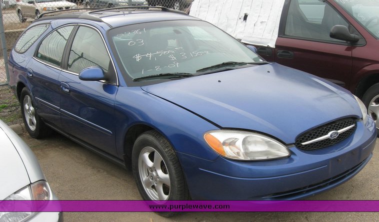 image for item 3452 2003 Ford Taurus SE