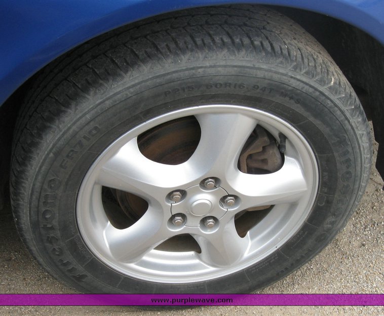 image for item 3452 2003 Ford Taurus SE