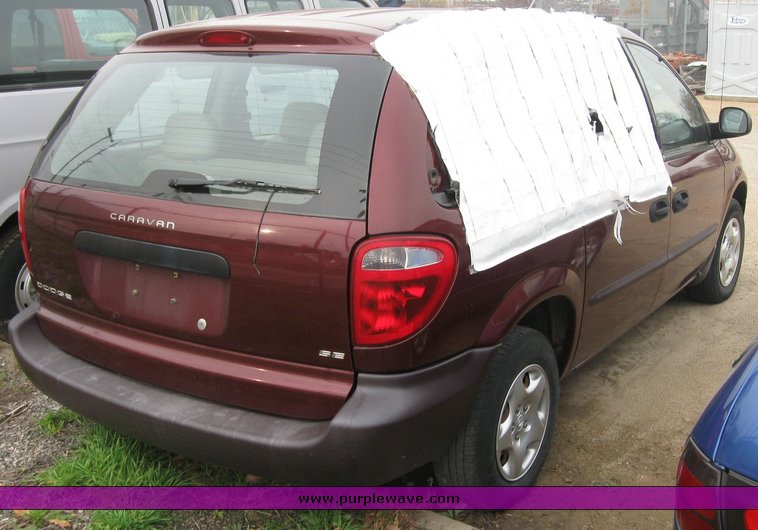 image for item 3453 2002 Dodge Caravan SE