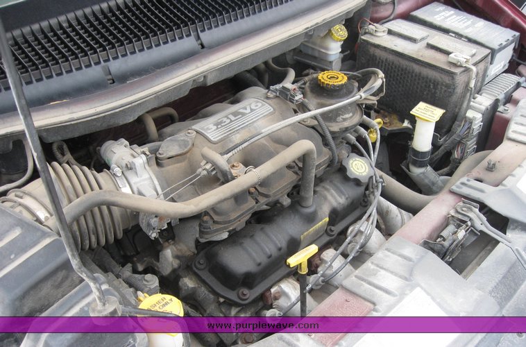 image for item 3453 2002 Dodge Caravan SE