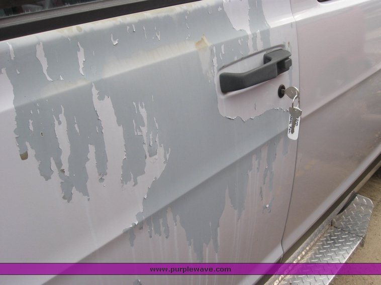 image for item 3454 1999 Dodge Ram Wagon