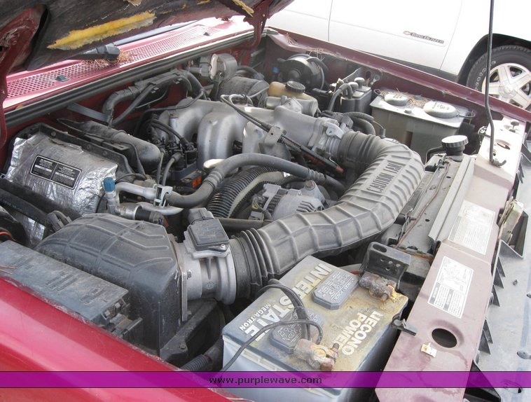 image for item 3485 1993 Ford Explorer