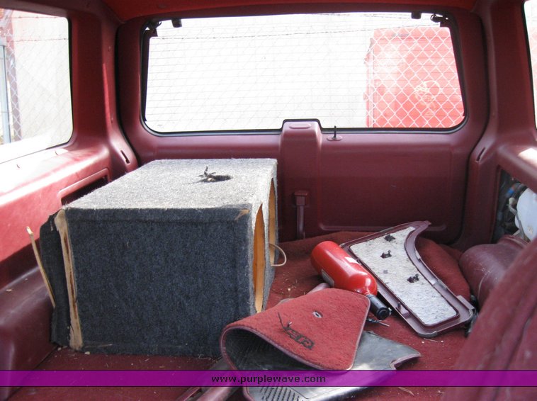 image for item 3485 1993 Ford Explorer