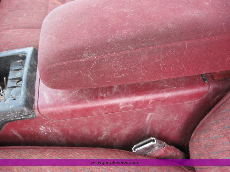 image for item 3485 1993 Ford Explorer