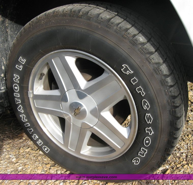 image for item 3486 2002 Chevrolet Trailblazer LT