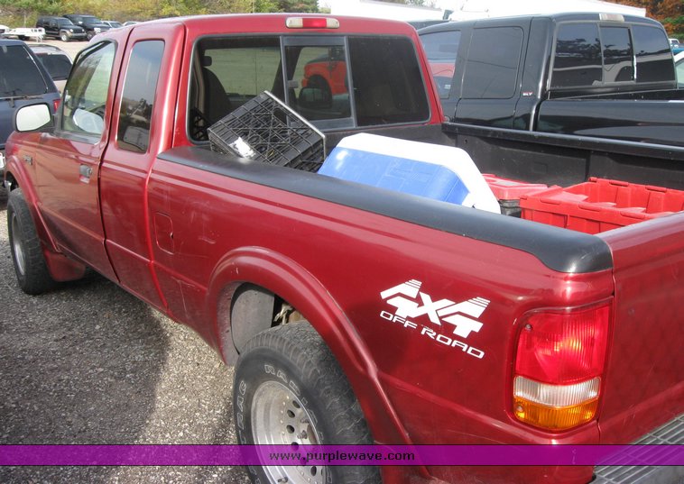 image for item 3488 1999 Ford Ranger