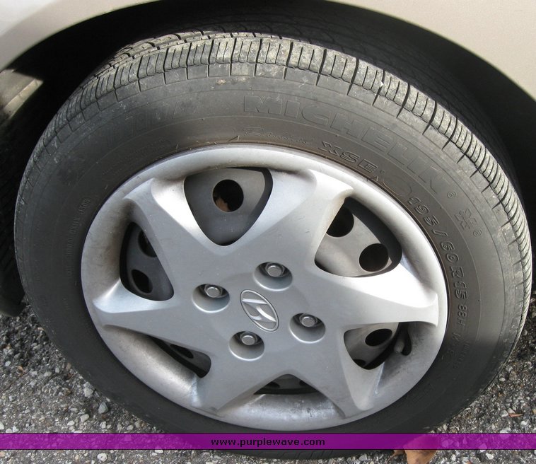 image for item 3489 2006 Hyundai Elantra