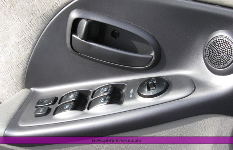 image for item 3489 2006 Hyundai Elantra