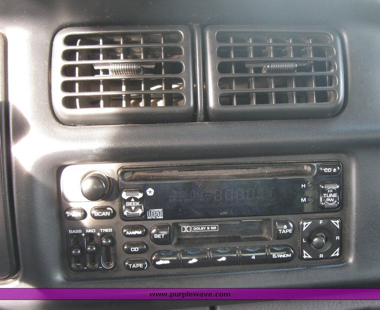 image for item 3491 1999 Dodge Ram 1500