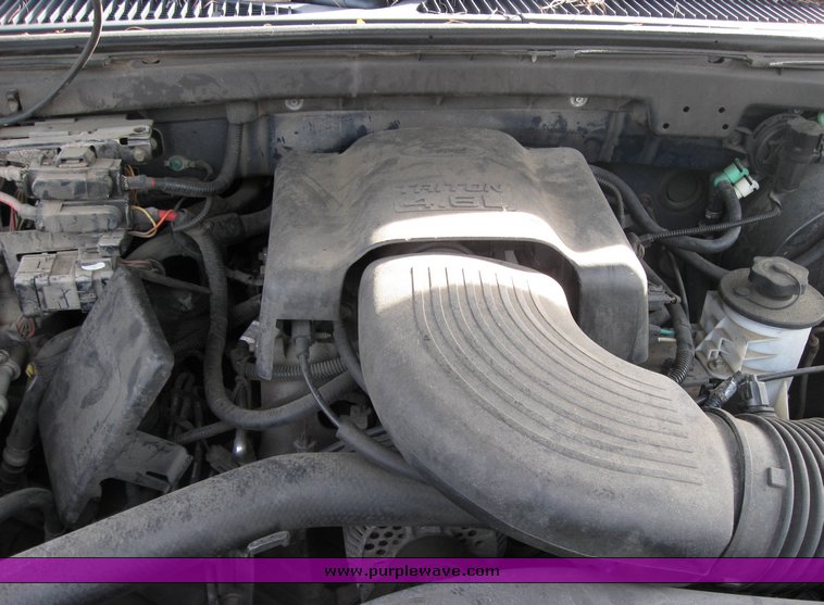 image for item 3493 1998 Ford Expedition XLT