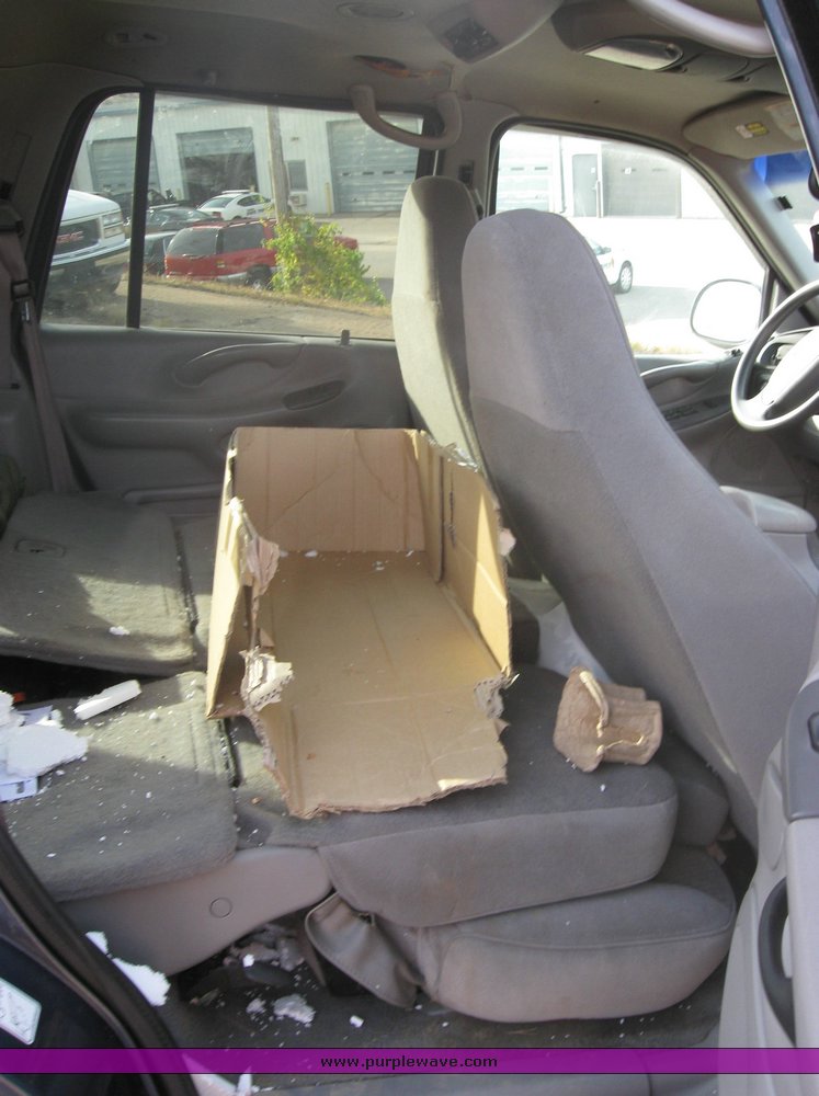 image for item 3493 1998 Ford Expedition XLT