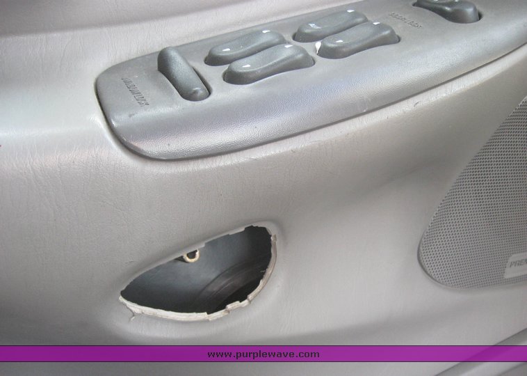 image for item 3493 1998 Ford Expedition XLT