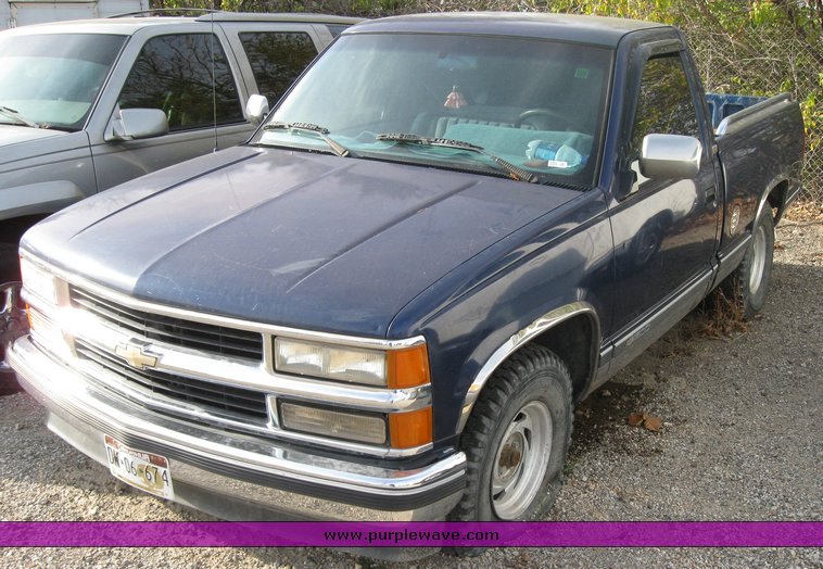 image for item 3494 1994 Chevrolet 1500 Silverado