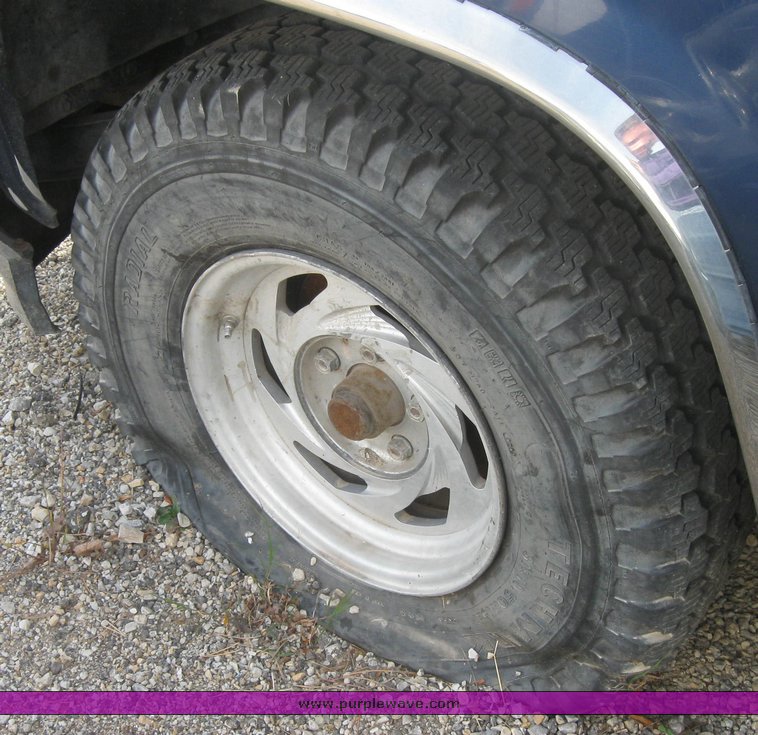 image for item 3494 1994 Chevrolet 1500 Silverado