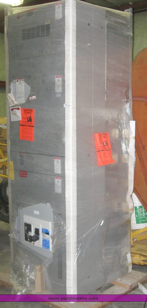 image for item 3909 Cutler-Hammer Pow-R-Line switch board