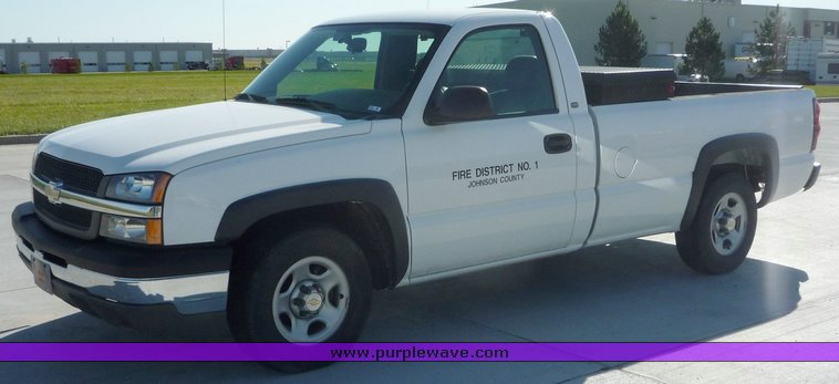 image for item 4071 2004 Chevrolet C1500 Silverado
