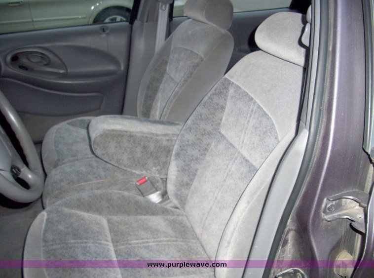 image for item 4155 1995 Ford Taurus