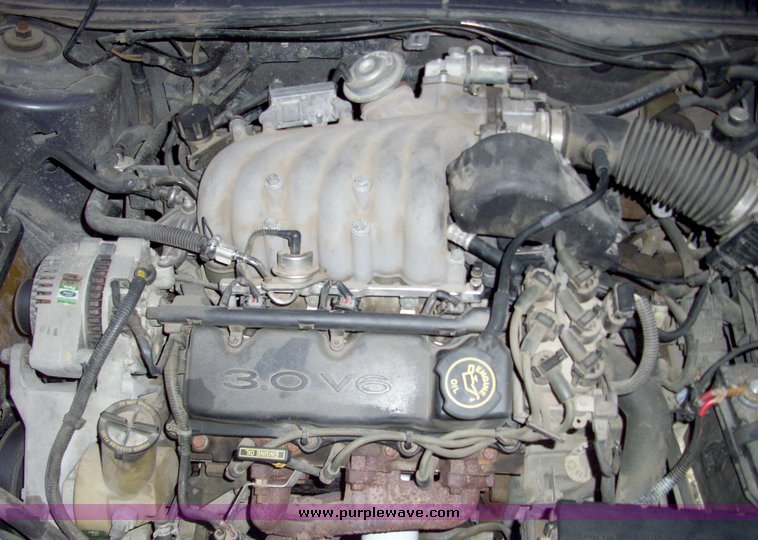 image for item 4155 1995 Ford Taurus
