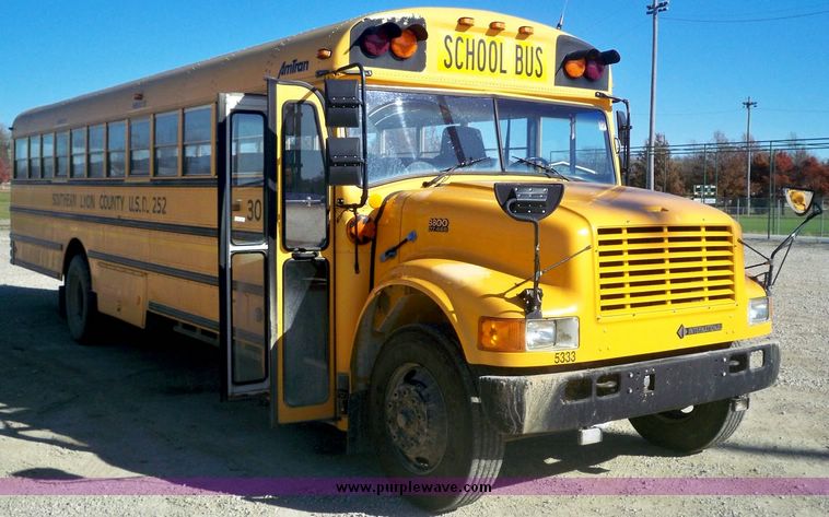 image for item 4190 1996 International 3800 65 passenger bus