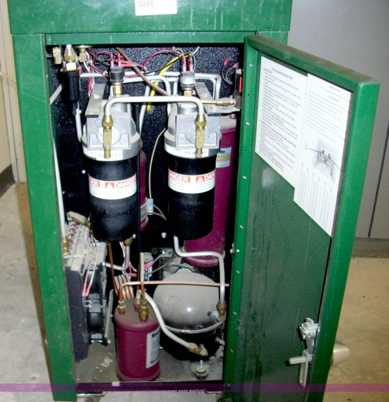 image for item 5048 Four Seasons R-12 refrigerant reclaimer