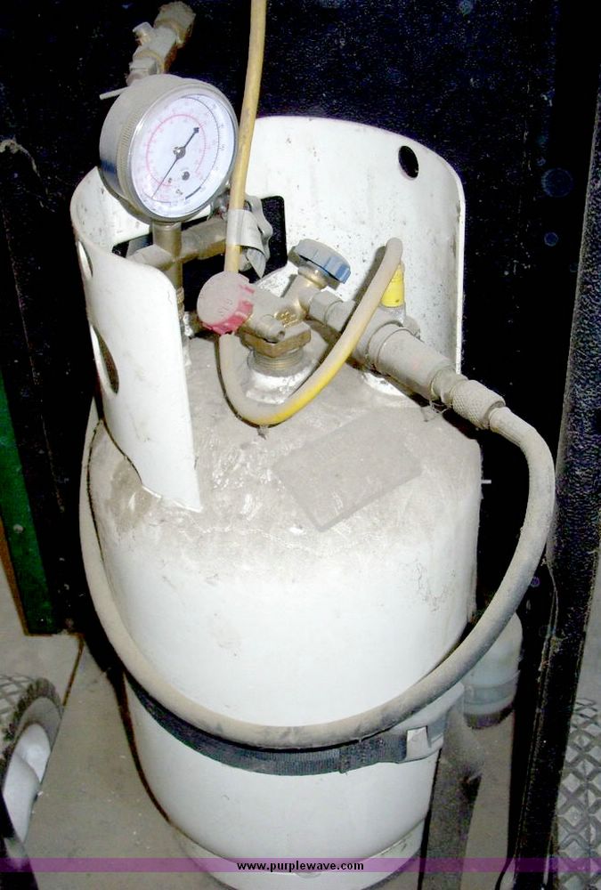 image for item 5048 Four Seasons R-12 refrigerant reclaimer