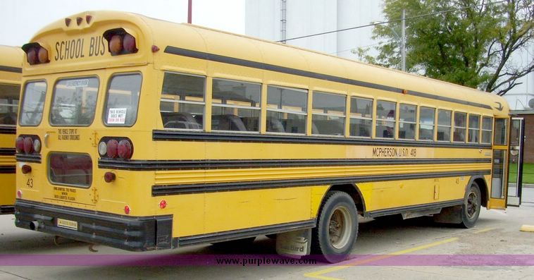 image for item 5062 1992 Blue Bird 71 capacity bus