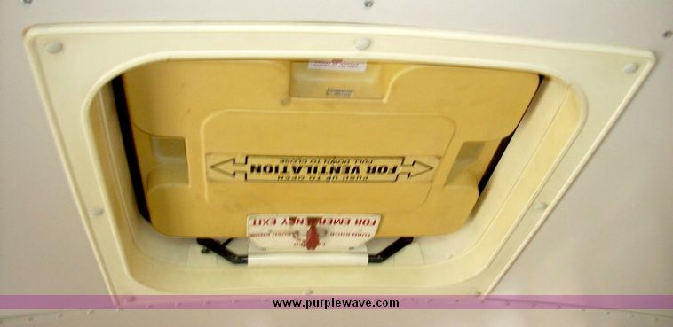 image for item 5062 1992 Blue Bird 71 capacity bus