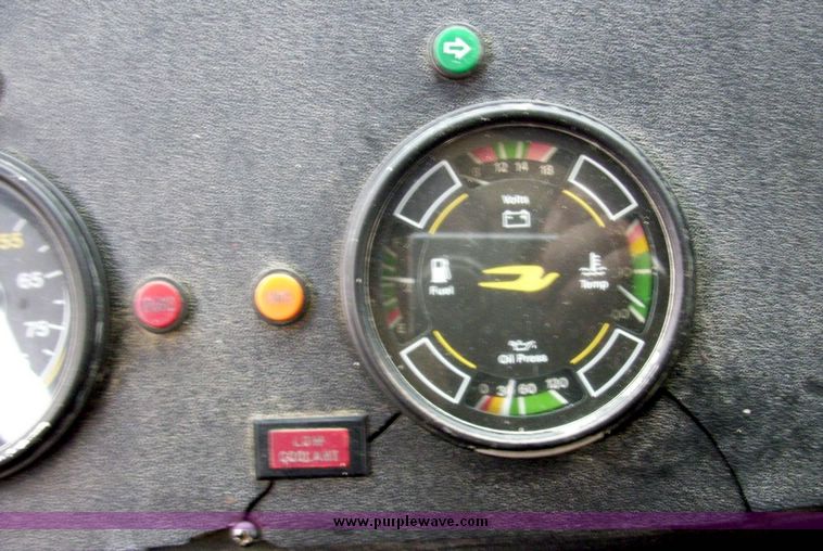 image for item 5062 1992 Blue Bird 71 capacity bus