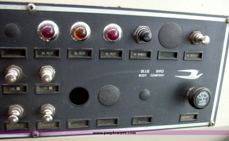 image for item 5062 1992 Blue Bird 71 capacity bus