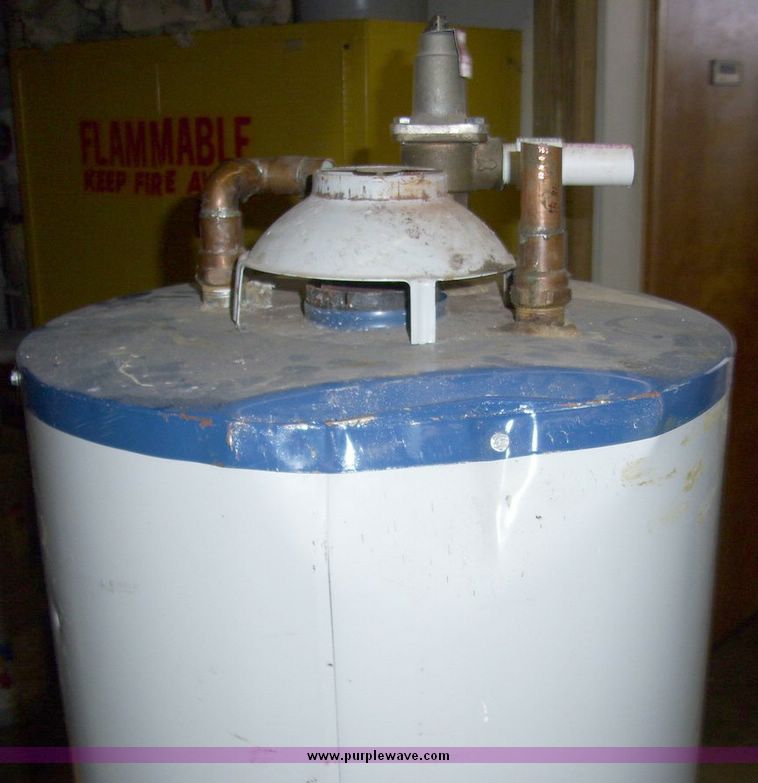 image for item 5096 Bradford White 30 gallon hot water tank