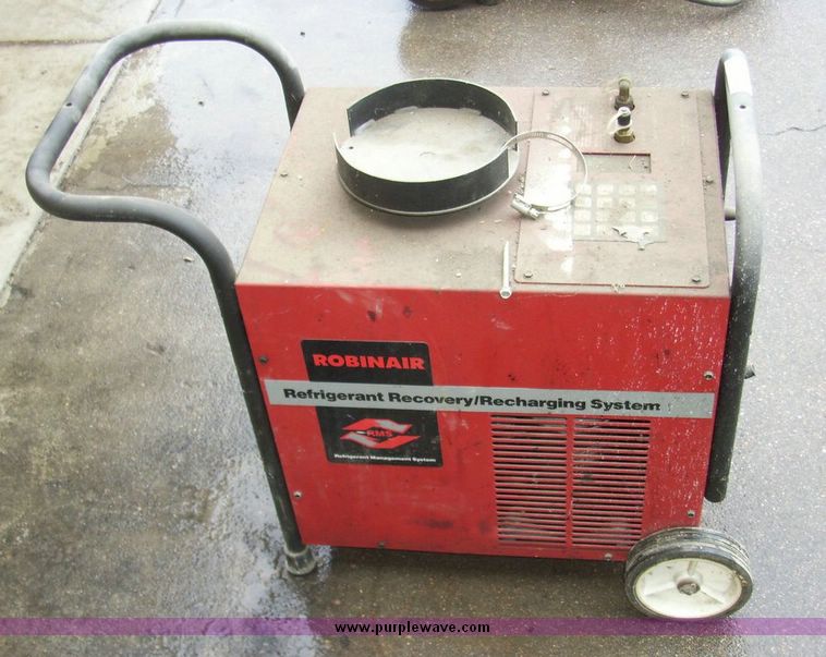 image for item 5146 Robinair R-12 refigerant recovery/recharging system
