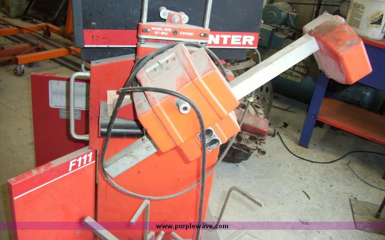 image for item 5148 Hunter F111 alignment machine