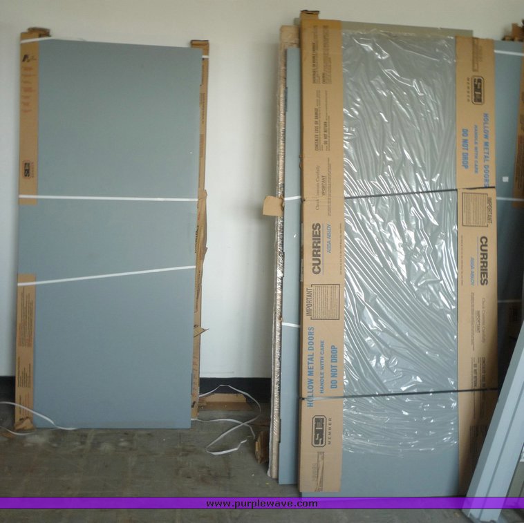 image for item 6472 Assorted doors and frames