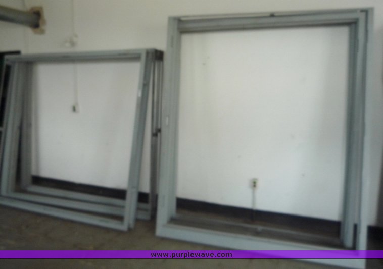 image for item 6479 (14) 35 3/4" metal hollow doors