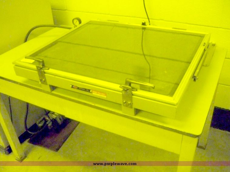 NuArc vacuum frame with pump in Hutchinson, KS Item 7472 sold